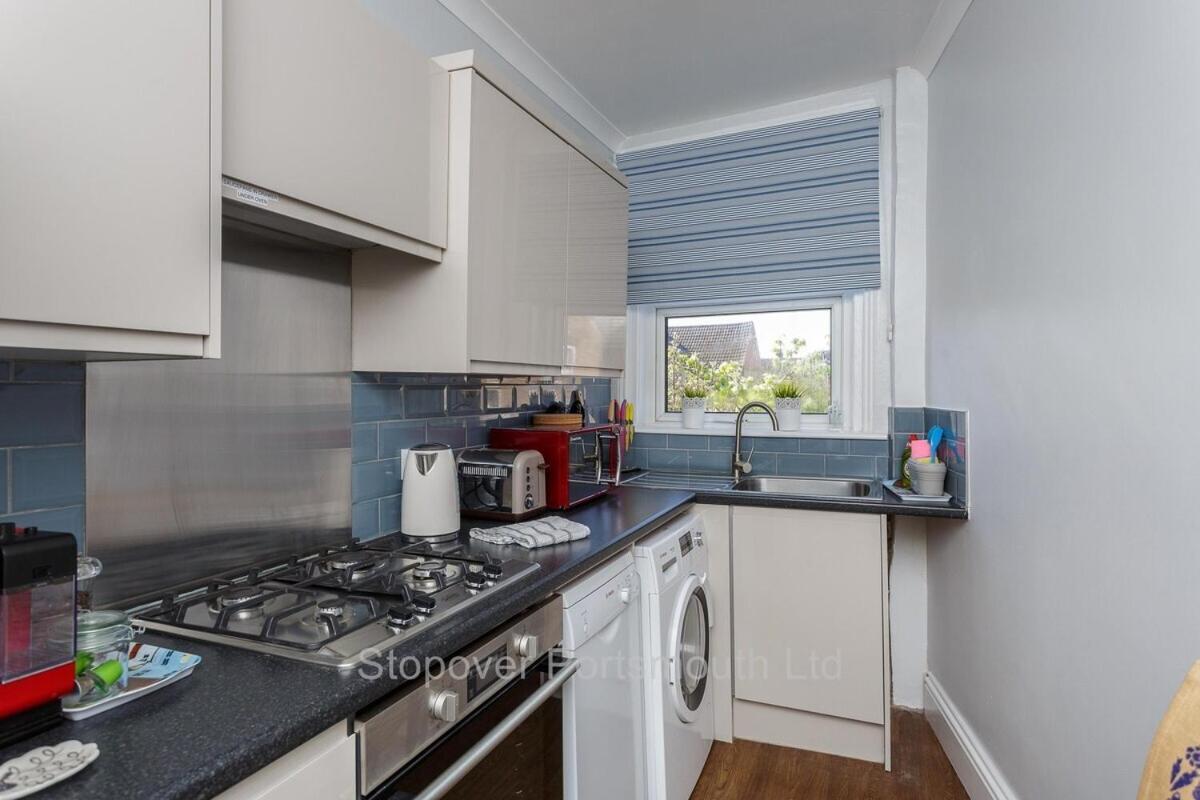 Stopover At Orchard Apartment Light And Cosy Portsmouth Oda fotoğraf