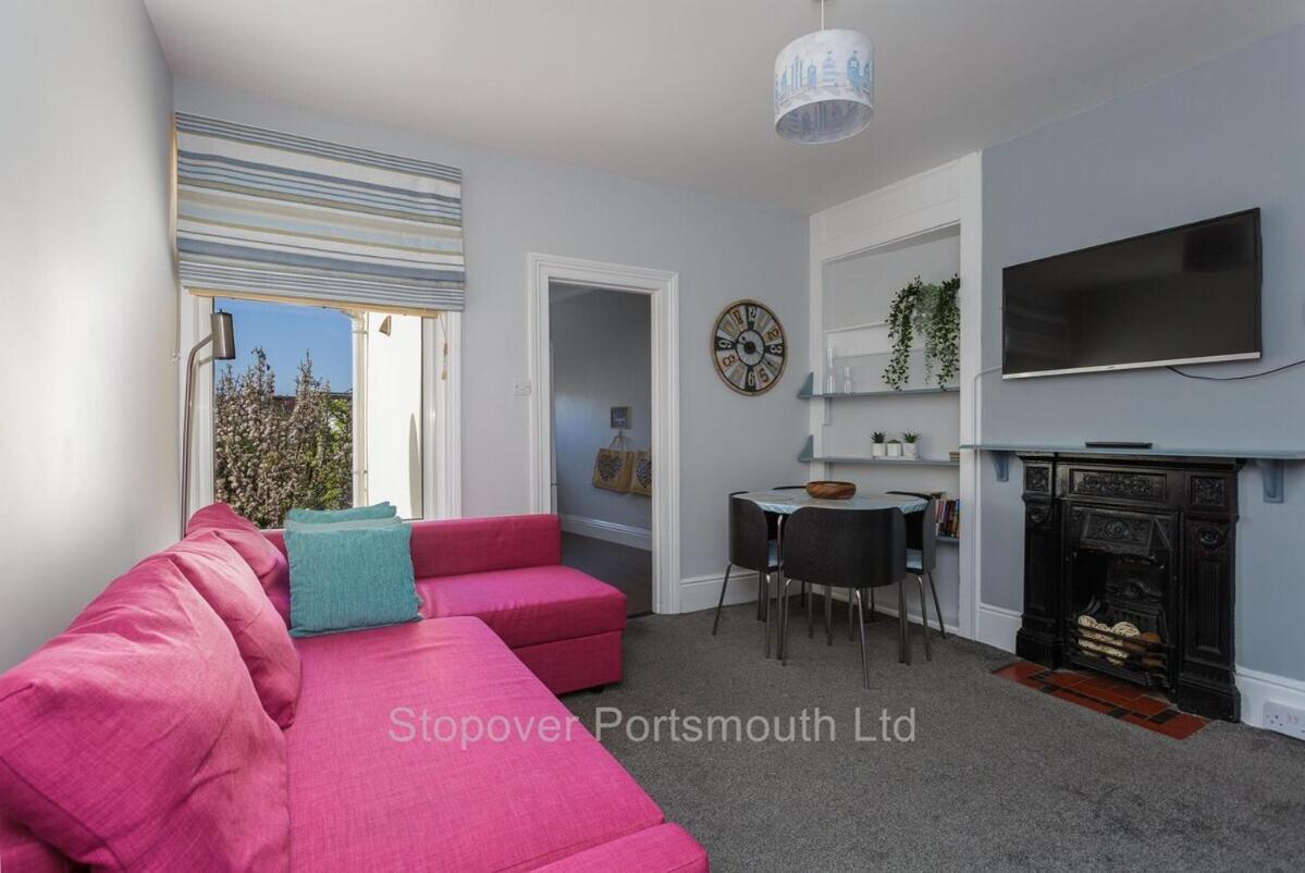 Stopover At Orchard Apartment Light And Cosy Portsmouth Oda fotoğraf